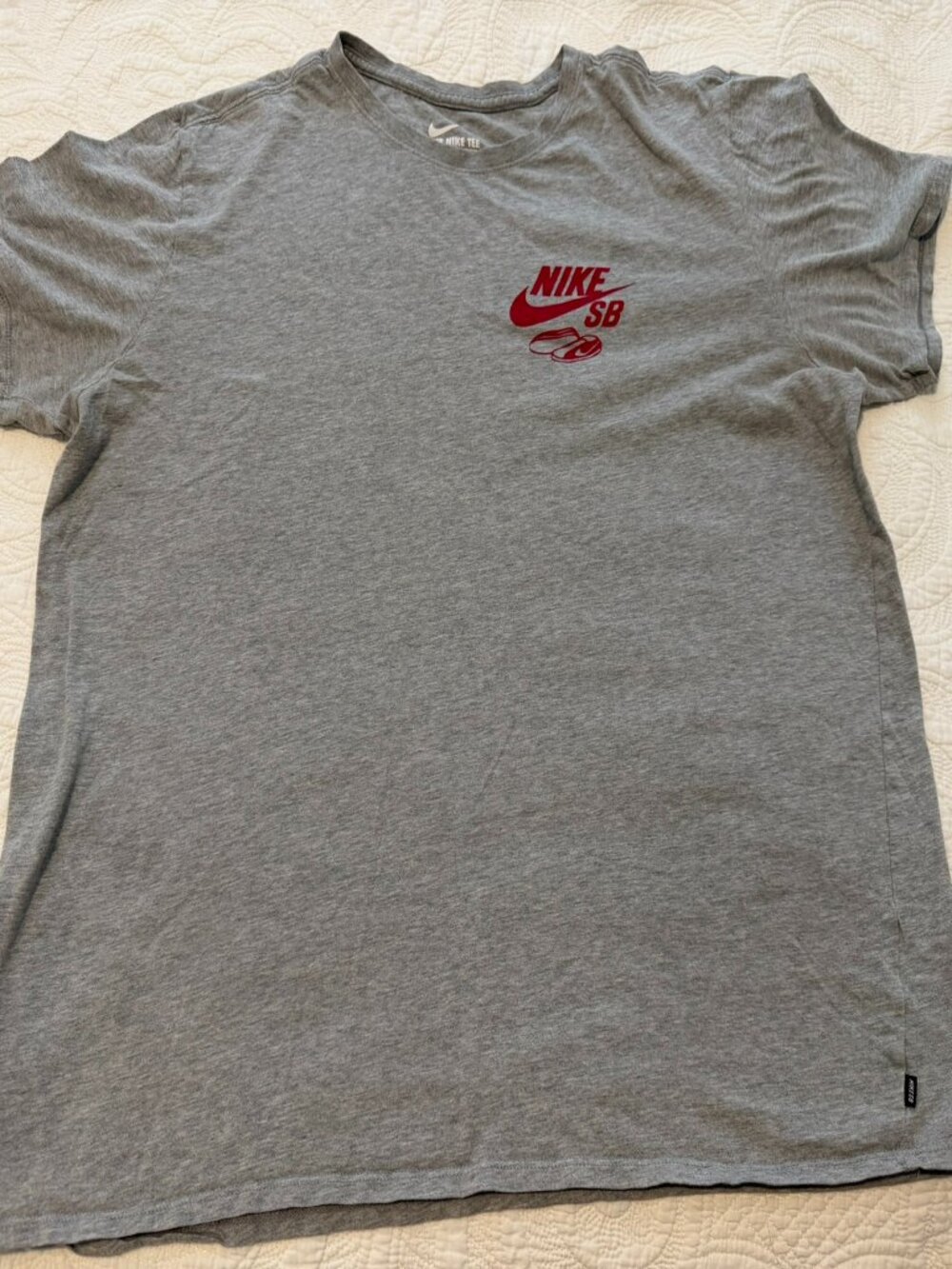 Nike SB Graphic Tee – XL – Gray Skateboarding Streetwear
